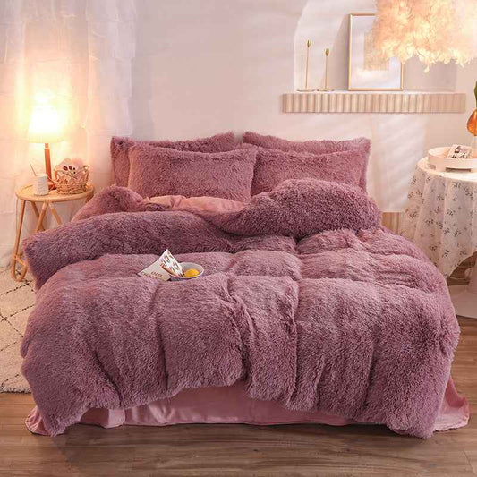 4-Piece Mink Velvet Bedding Set – Soft Polyester Duvet Cover, Flat Sheet & Pillowcases