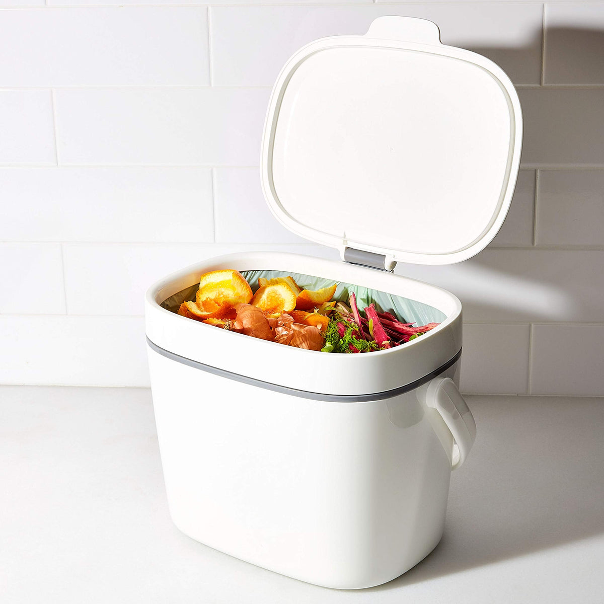 NEW OXO Good Grips Easy-Clean Compost Bin, White, 1.75 GAL/6.62 L ๐ All In One Marketplace Canada