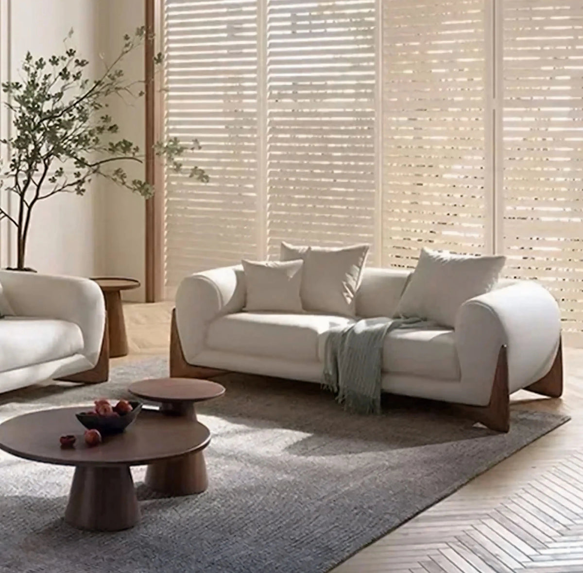 Mariko Sofa
