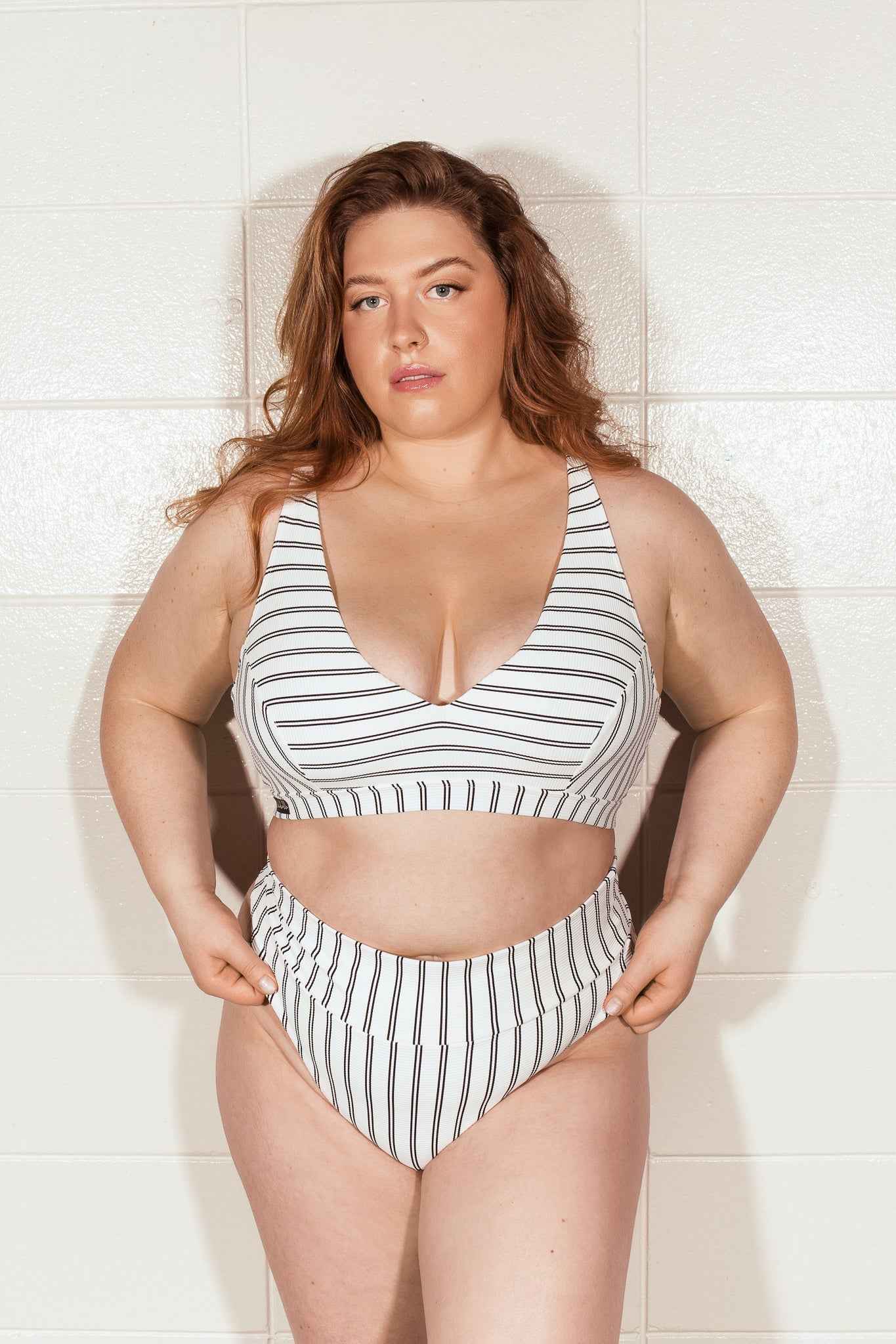 Bas de maillot cheeky rayé