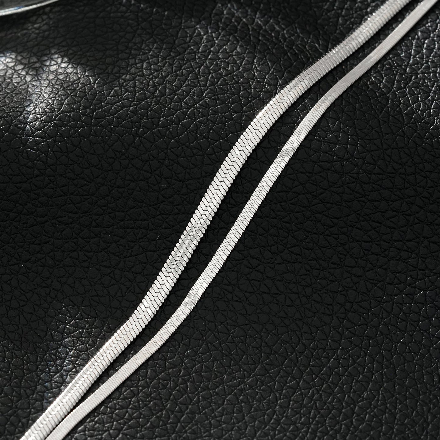 INESE Silver (White Gold): Snake-Skin Textured 2-Layer Bracelet