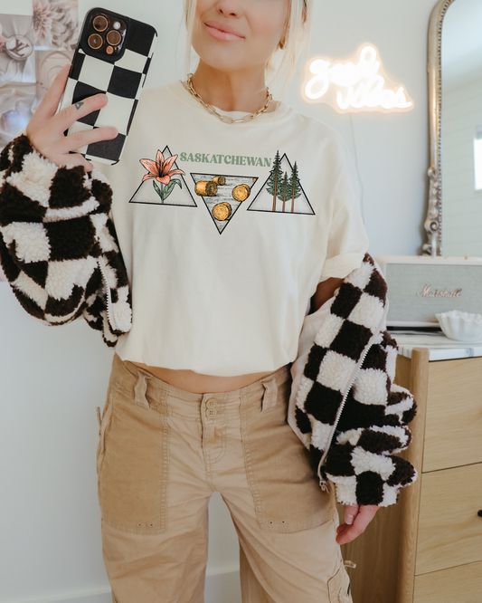 Saskatchewan Triangle Unisex T-shirt | Saskatchewan Clothing
