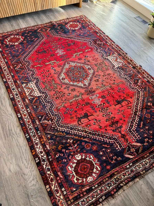 Persian Shiraz Rug | 5' 5" x 8' 2"