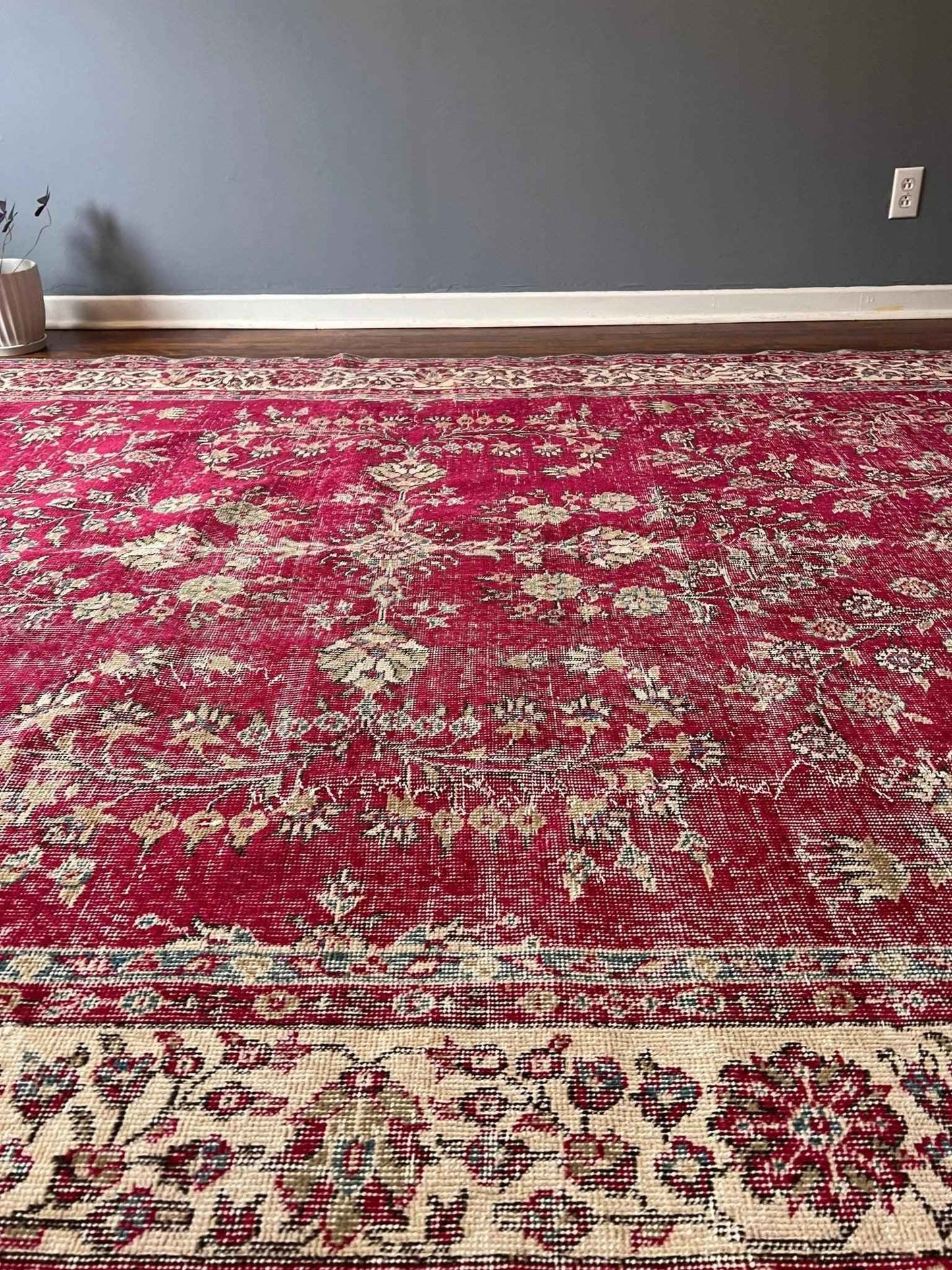 Turkish Ushak Rug | 10' x 7'