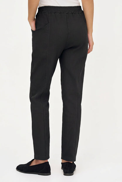 Women's Woven Pull-On Tapered Pants with Curved Side Pockets