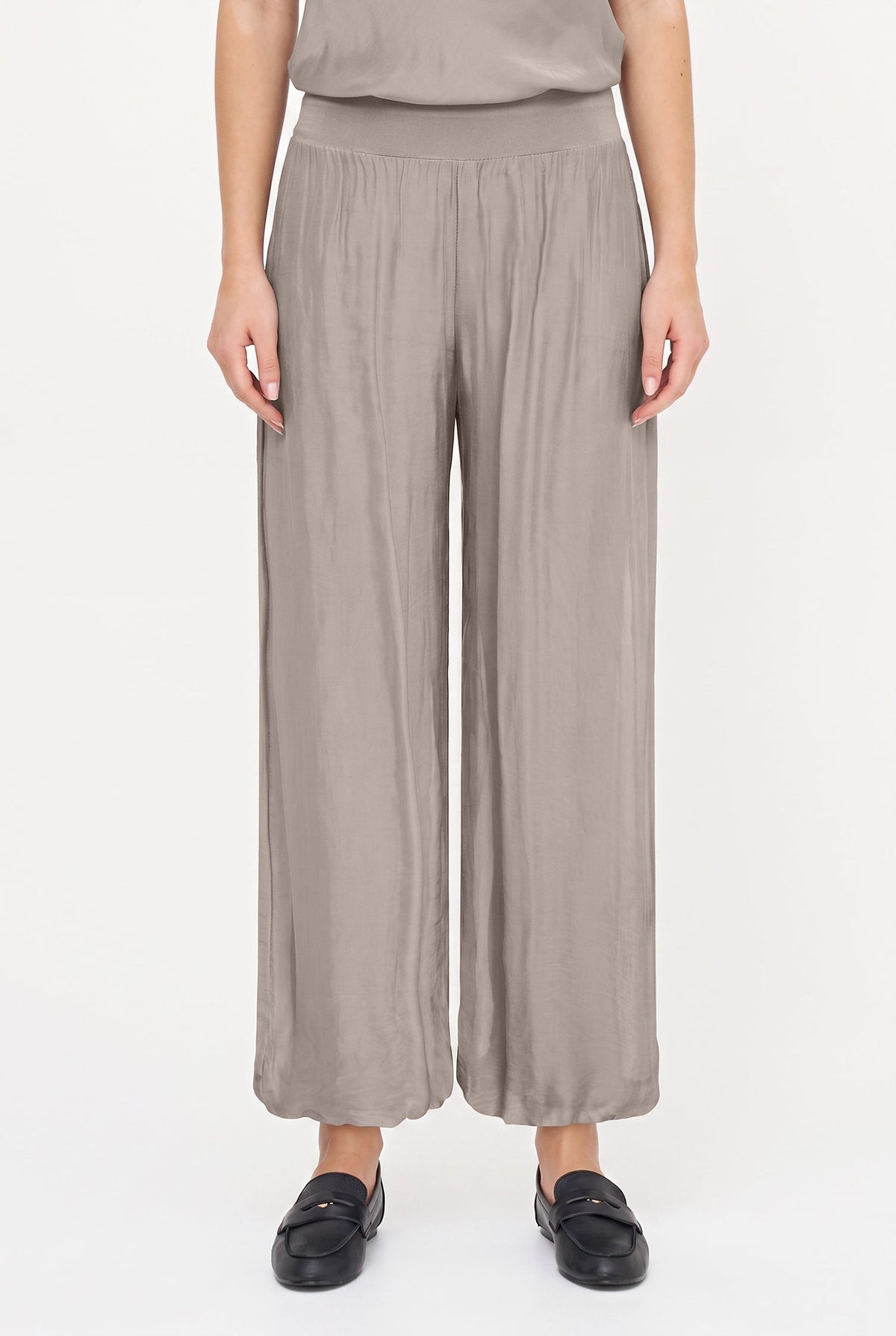 Women's Woven Pull-On Pants