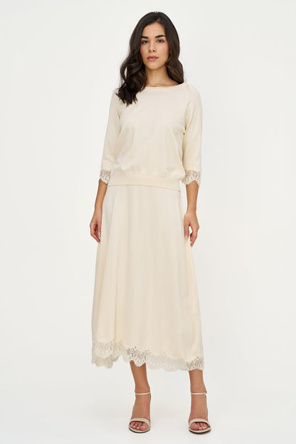 Women's Fine Knit Pull-On A-Line Skirt with Lace Trim