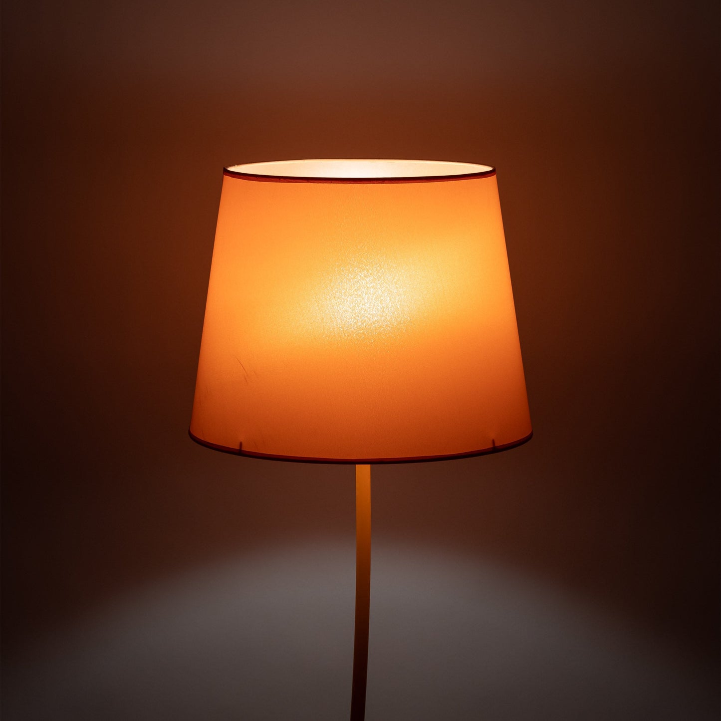 NICOLA Orange Mid-Century Modern Floor Lamp for Living Room, Bedroom & Office – Retro Minimalist Lighting - AURABAGS SHOP