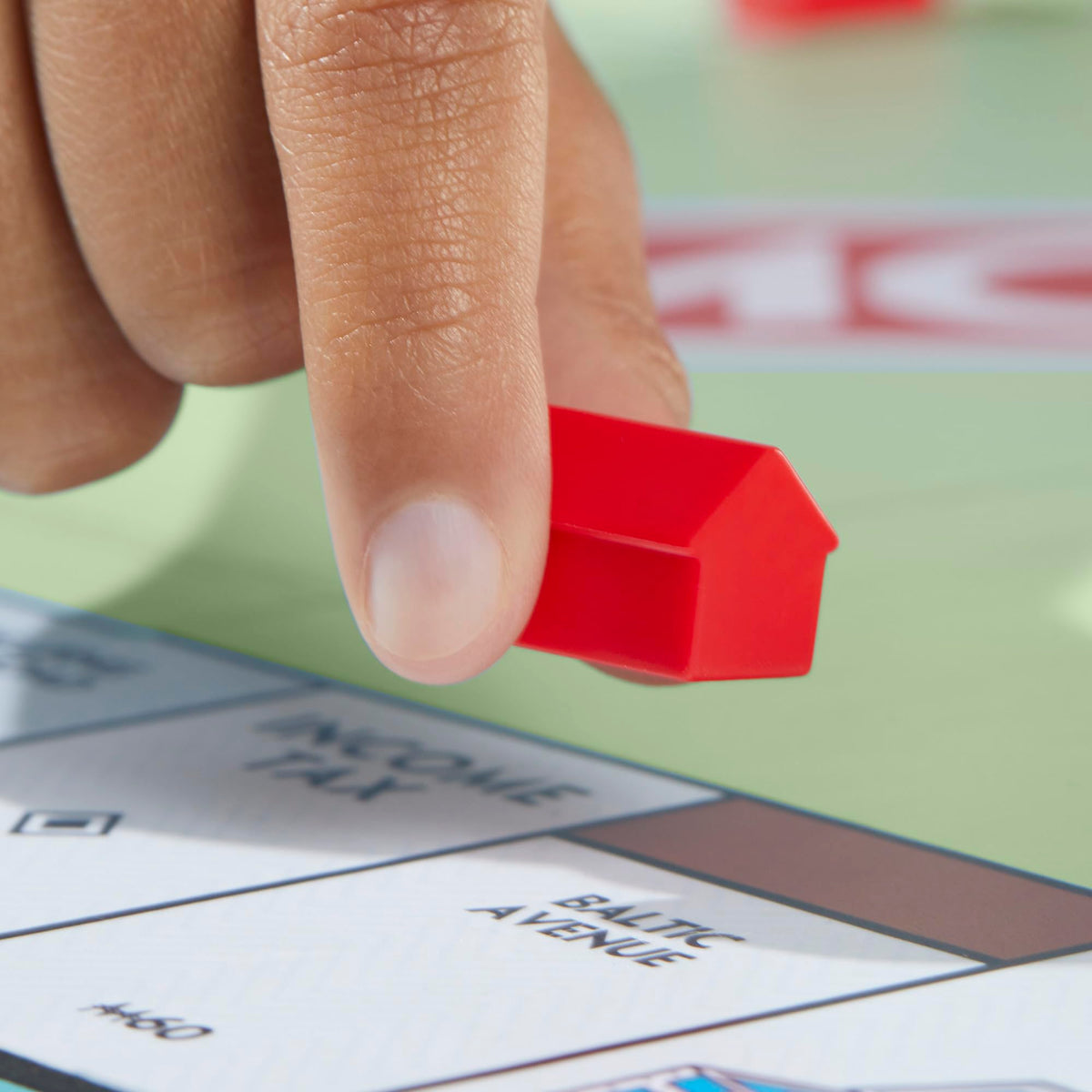 Monopoly Board Game | Classic Game with Storage Tray and Larger Tokens | Ages 8+ | 2 to 6 Players | Family Games for Kids and Adults | Kids Gifts (English & French) 🍁 All In One Marketplace Canada