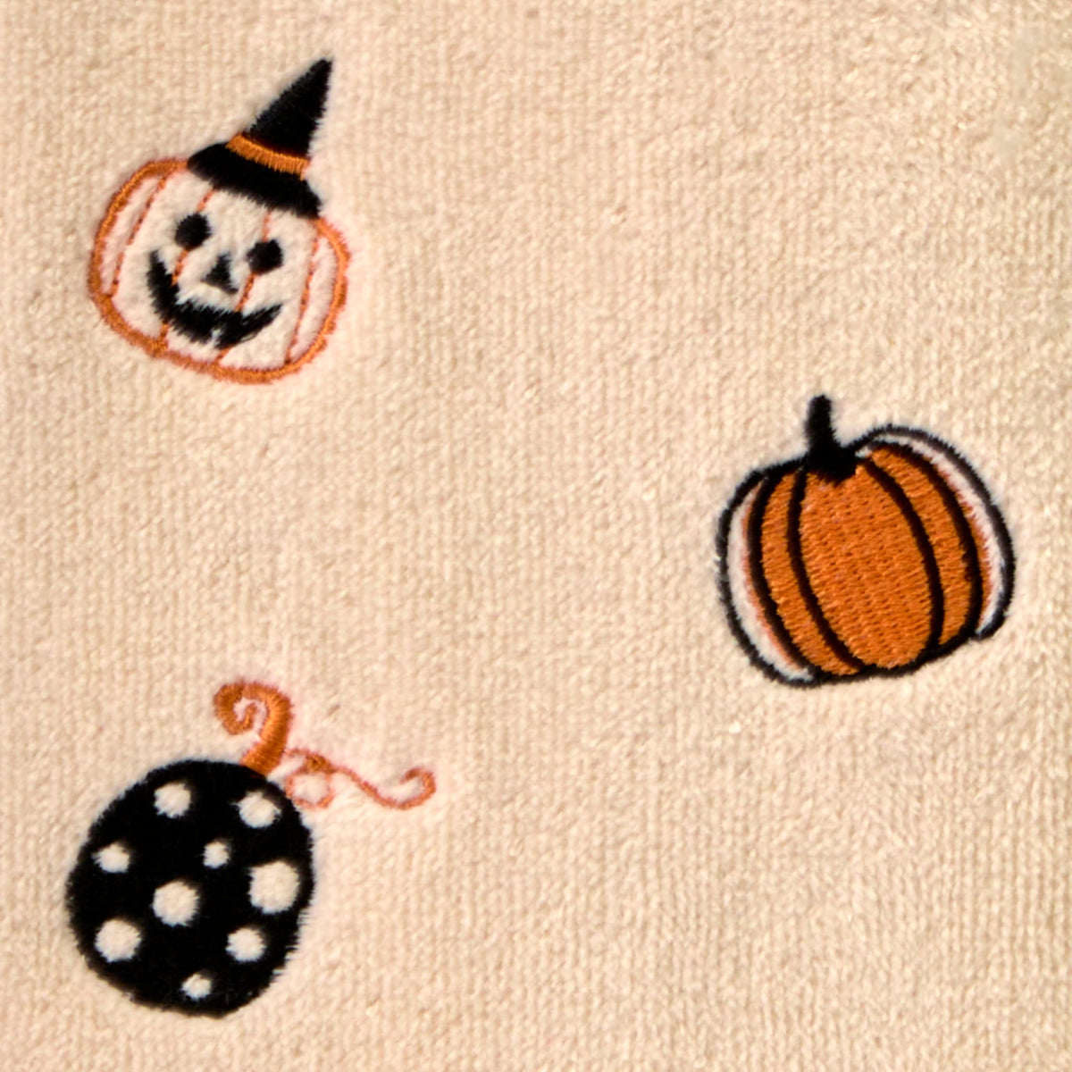 SKL Home Halloween Tossed Pumpkins Hand Towel 2 pc Set for Bath/Kitchen/Bar & Gift
