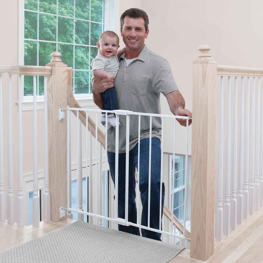 Safety 1st Top of Stairs Expanding Metal Gate, White, Adjustable Width 27"-42" Height 28" (GA090CWHOF2) 🍁 All In One Marketplace Canada