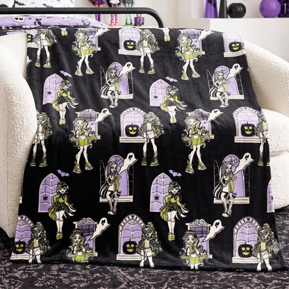 Monster High Halloween Throw, Super Soft Cozy Plush Blanket, 50" x 70", (Officially Licensed Product) by Franco