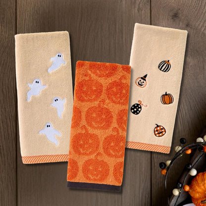SKL Home Halloween Tossed Ghosts Hand Towel 2 pc Set for Bath/Kitchen/Bar & Gift