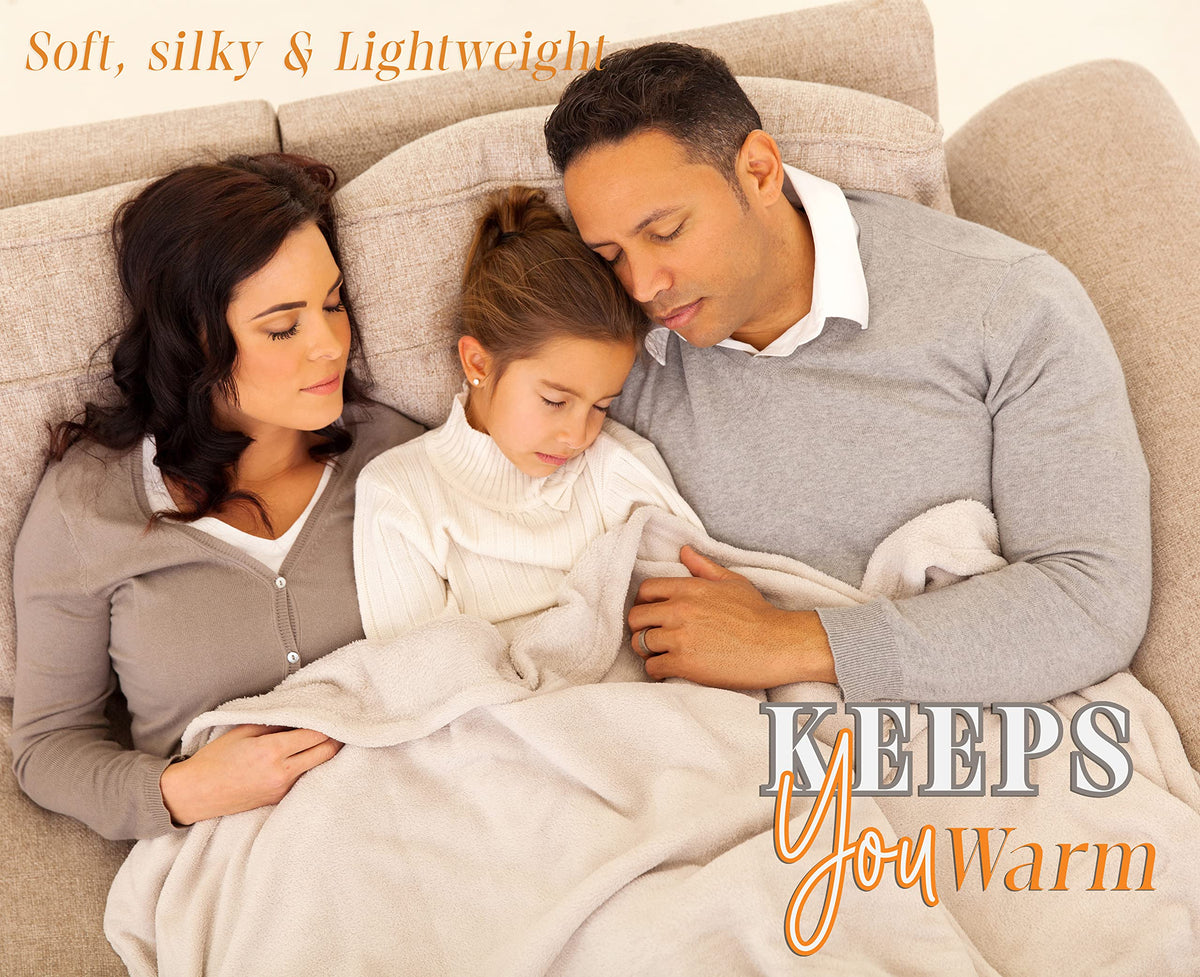 Elegant Comfort Lightweight Printed Throw Blanket- All Season, Ultra Soft, Cozy and Plush- Decorative Throw Blankets, Perfect for Lounging, 50 x 60 inches, Halloween Cats, Throw Blanket