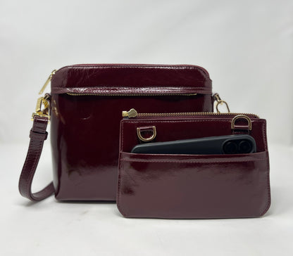 Petit Sac à Bandoulière en Cuir Rouge bordeaux vernis , Brigitte