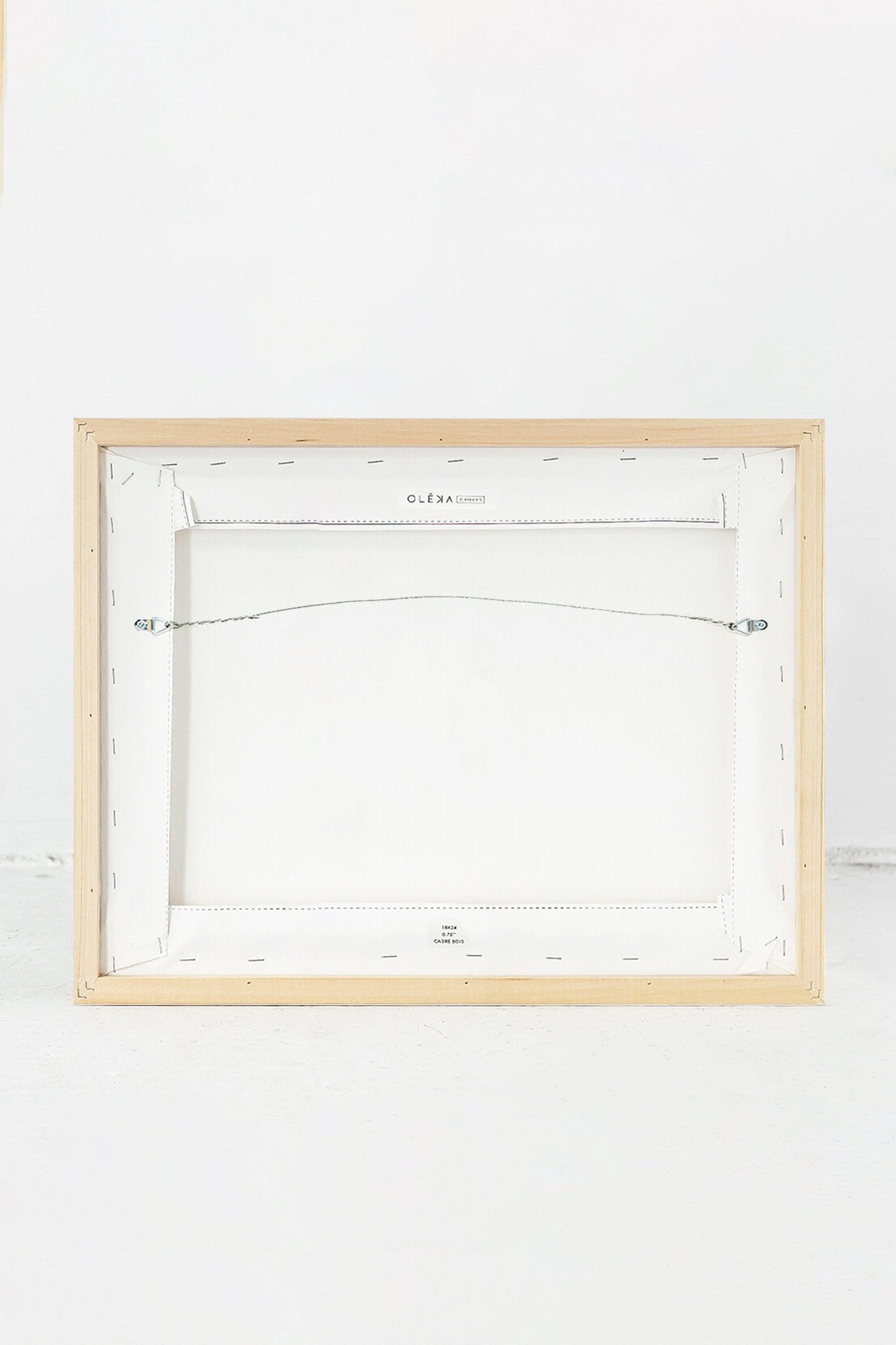 OLIVE MOON, Oeuvre sur toile étirée