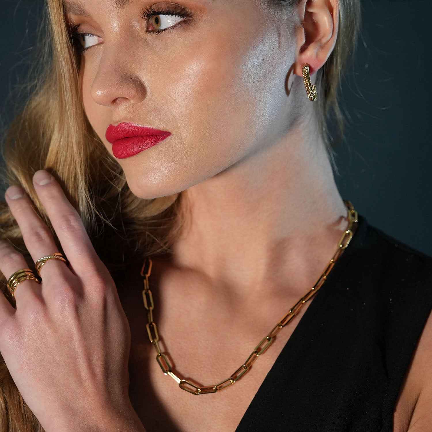 JACINTA 18" Gold: Contemporary Paper Clip Chain Necklace