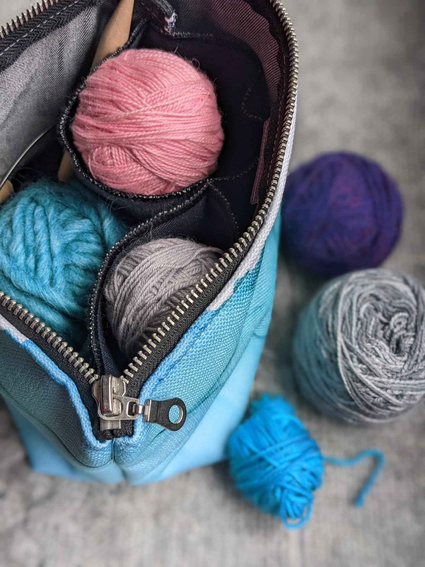 Zippered Project Bag | White Lines