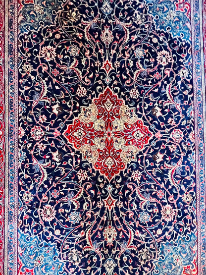 Persian Arak Rug | 9’ 8” x 6’ 8”