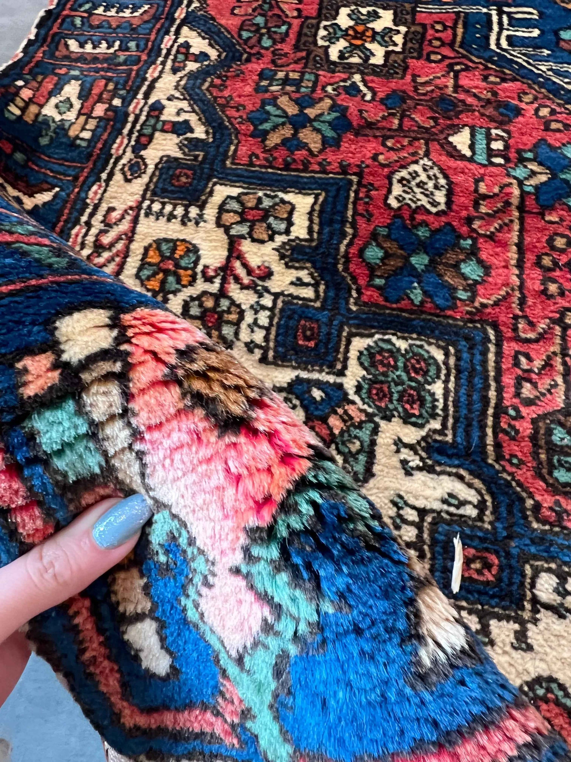 Persian Nahavand rug | 4’6” x 6’2”