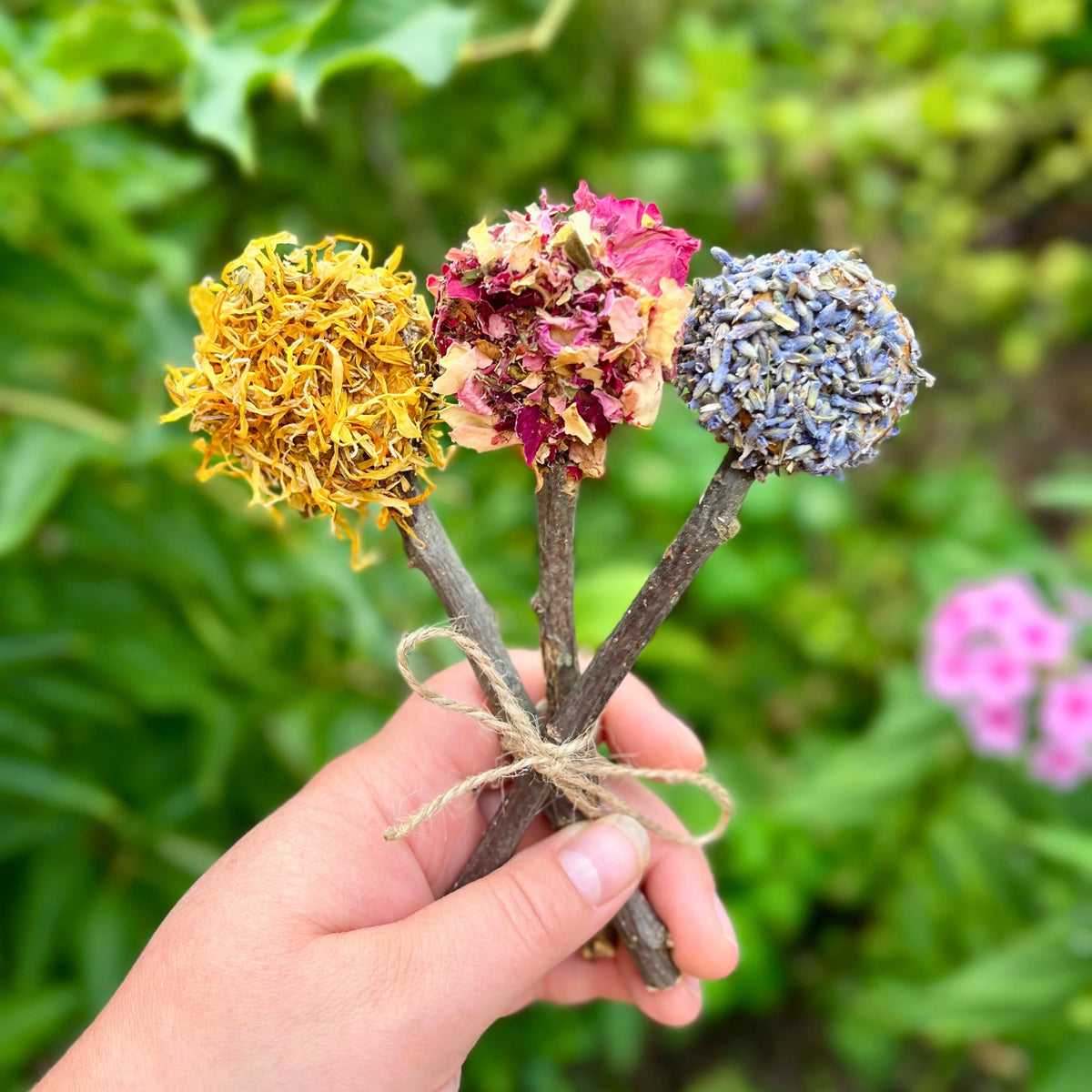 Apple Stick Lollipop Bouquet
