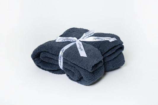 Turbulence Solid Double Layered Print Extended Throw
