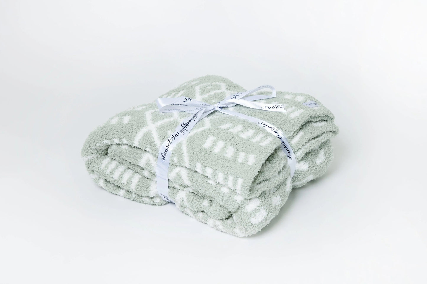 Desert Sage & White Diamond Point Print Extended Throw