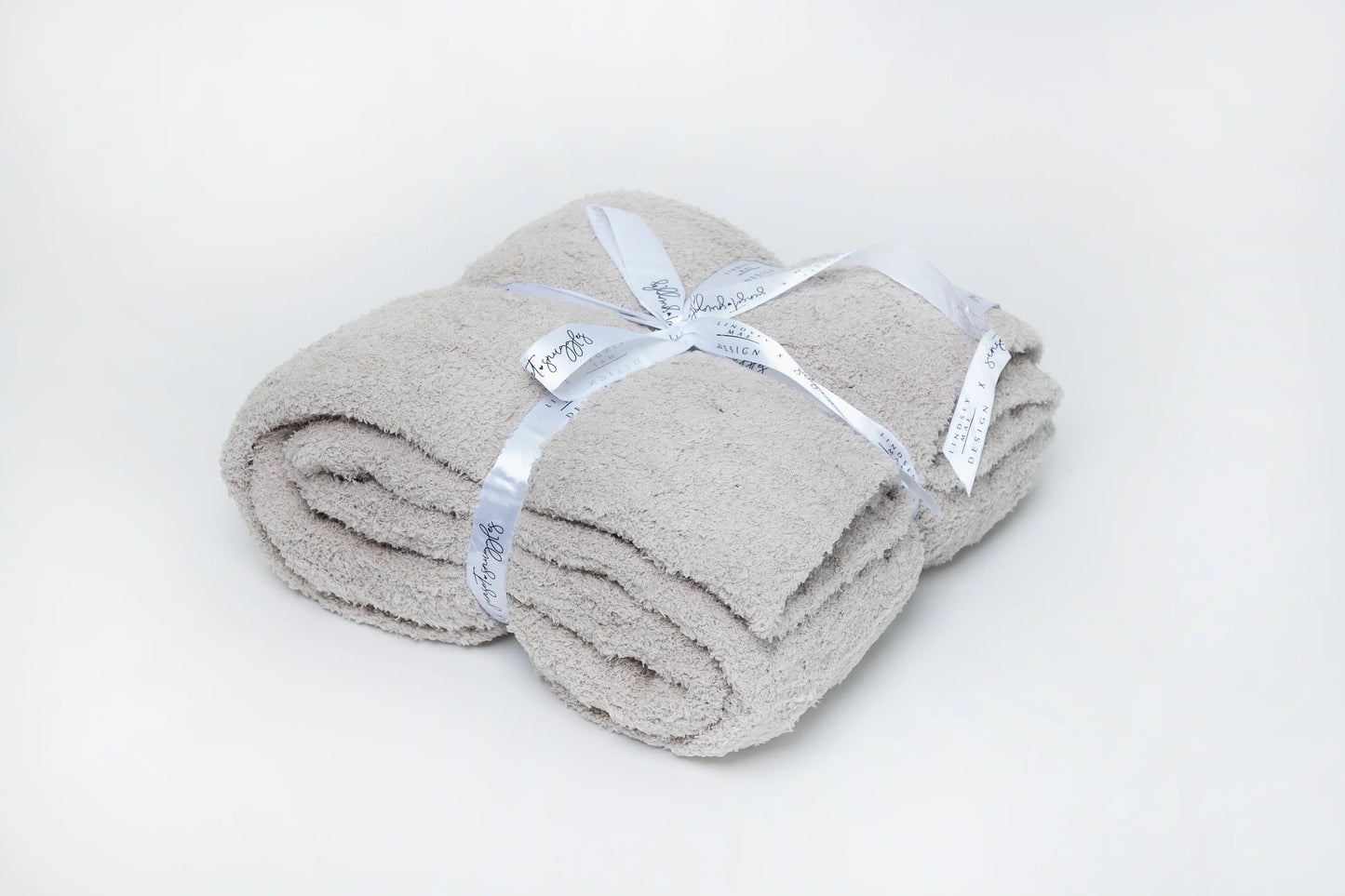 Foggy Dew Cable Knit Extended Throw