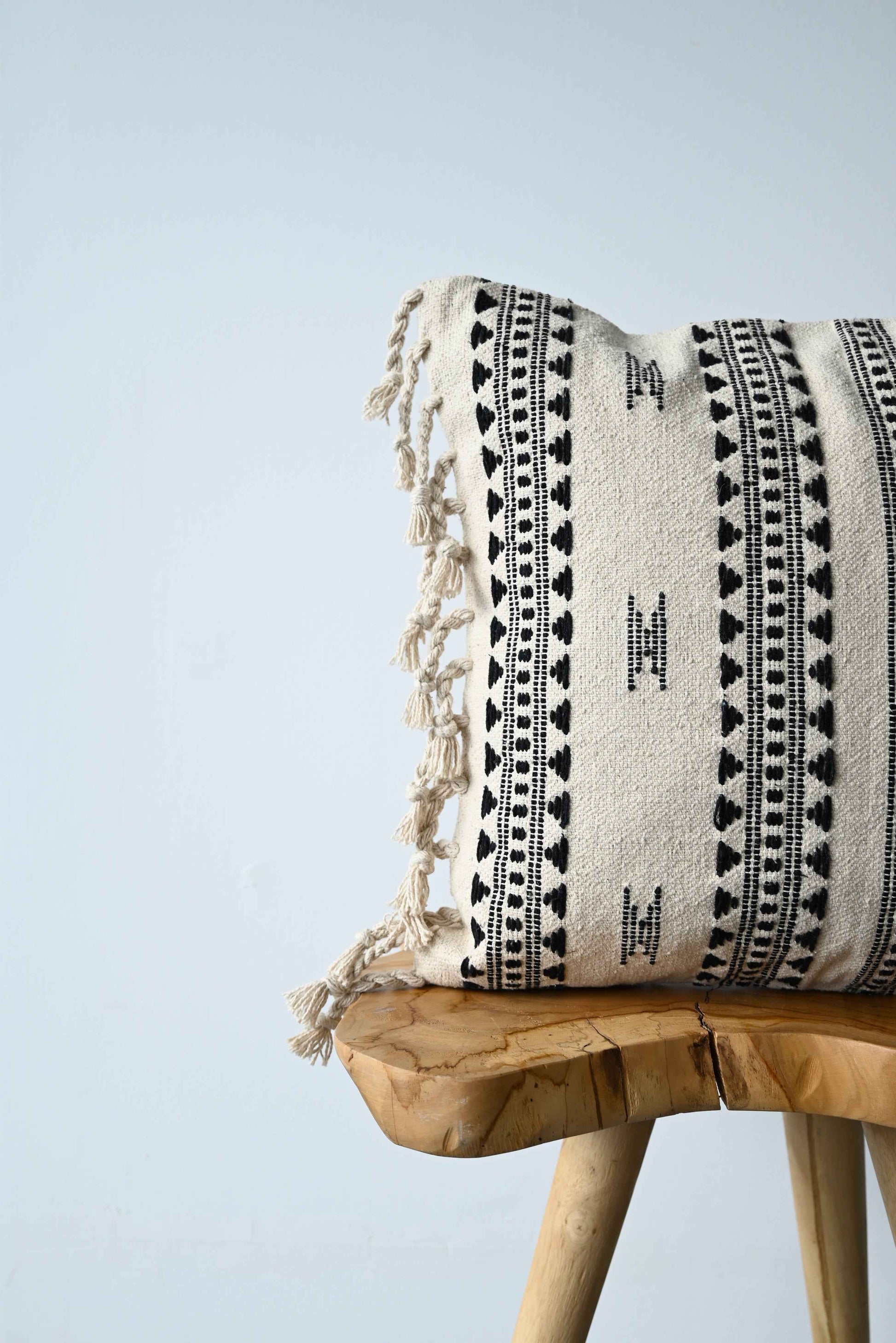 BHUJODI PILLOW COVER - CREAM