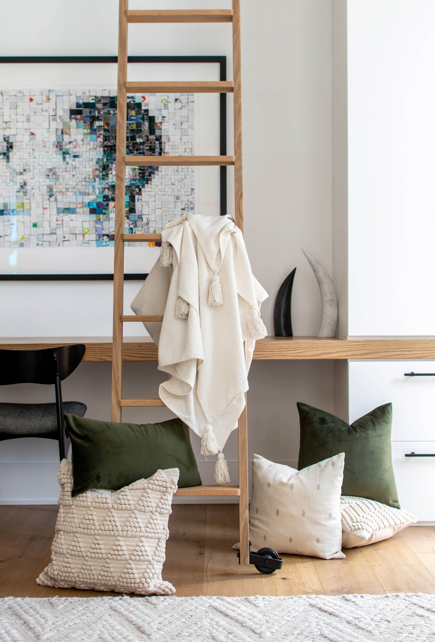VELVET - OLIVE LUMBAR
