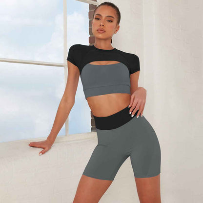 Women’s Short Yoga Workout Set – Stylish Fitness & Exercise Activewear Outfit