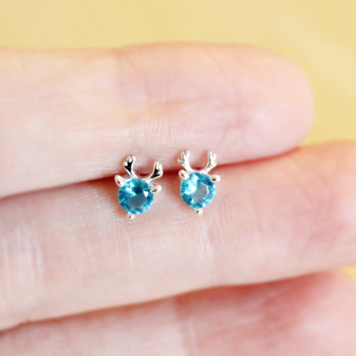 Reindeer Birthstone Stud Earrings – Sterling Silver Platinum-Plated