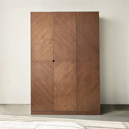 Hobro 301 Three-Door Wardrobe