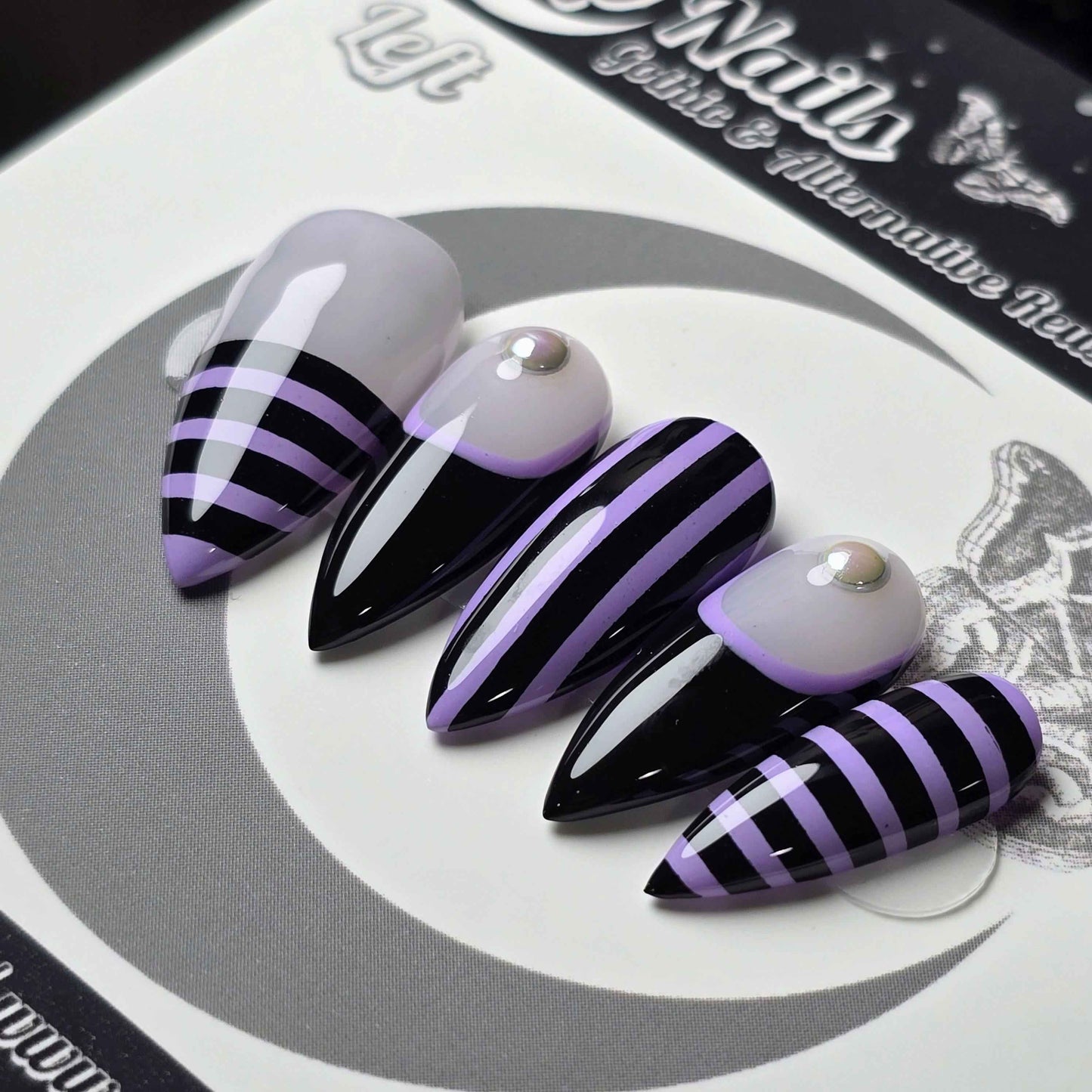 Twisted Stripes Press On Nails