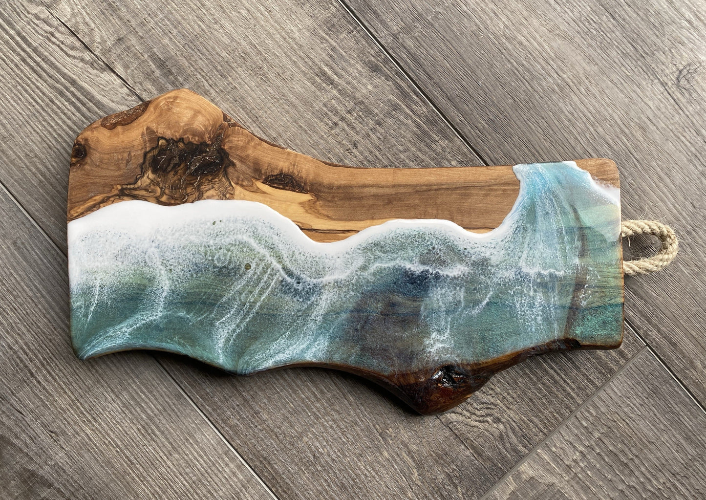 Olive Wood Charcuterie Board - AURABAGS SHOP