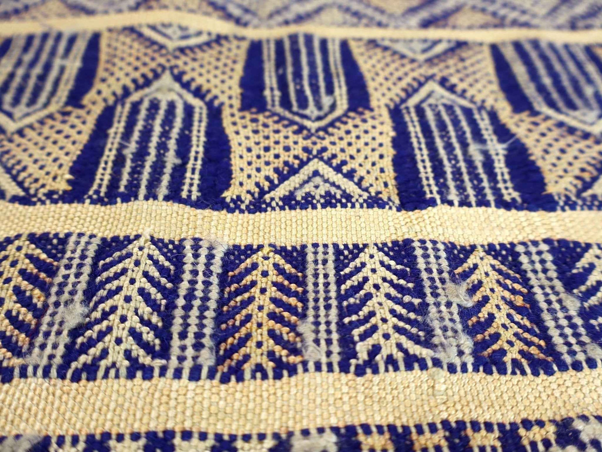 Moroccan Tiflet Kilim Rug | 3' 3" x 4' 3"