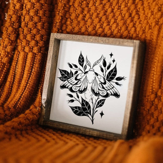Moth Mini Wood Sign - AURABAGS SHOP
