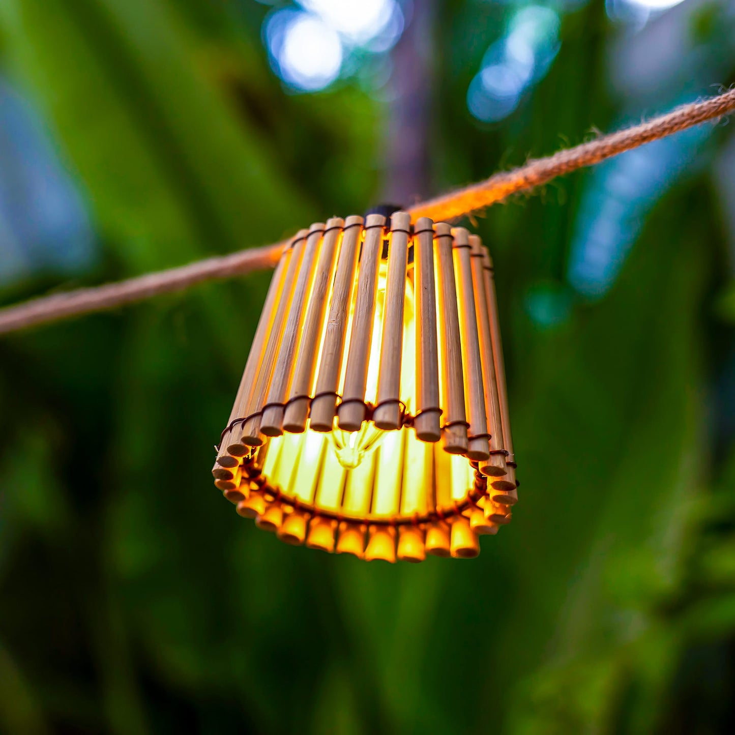 Okinawa<br> Solar-charged Garland
