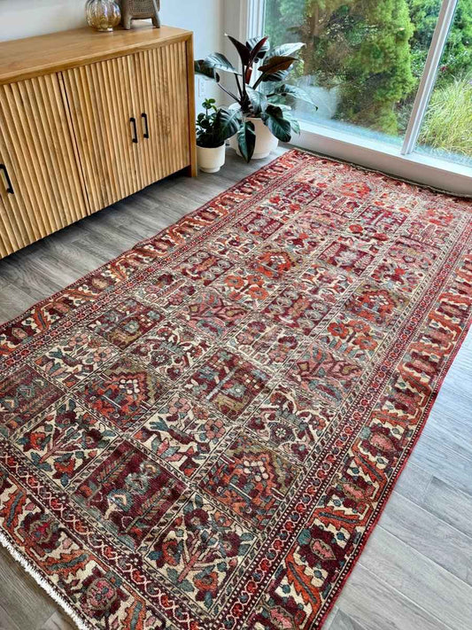 Perisan Bakhtiari Rug | 5' 1" x 9' 5"