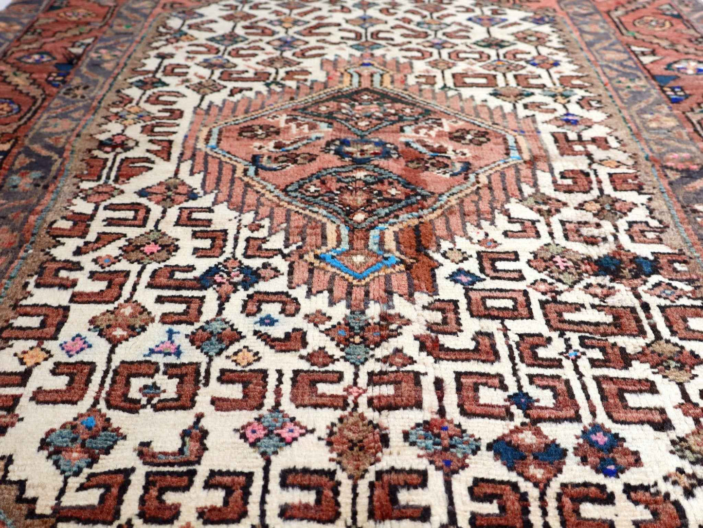 Persian Asadabad Rug | 3' 3” x 5' 5"