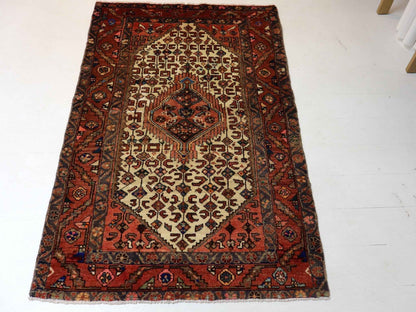 Persian Asadabad Rug | 3' 3” x 5' 5"
