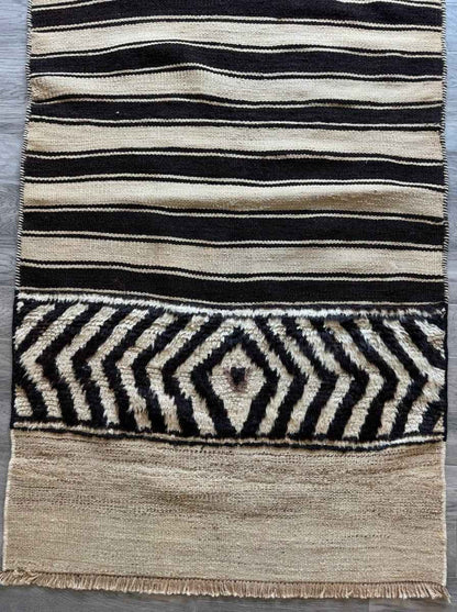 Persian Bakhtiyar Kilim | 3' 4" x 7' 4"
