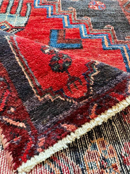 Persian Hamedan Rug | 2' 7" x 3’ 6”