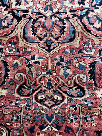 Persian Heriz Rug | 10' 7" x 13' 7"