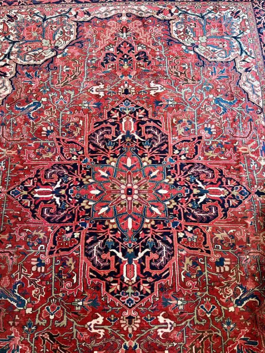 Persian Heriz Rug | 9' 8" x 13'