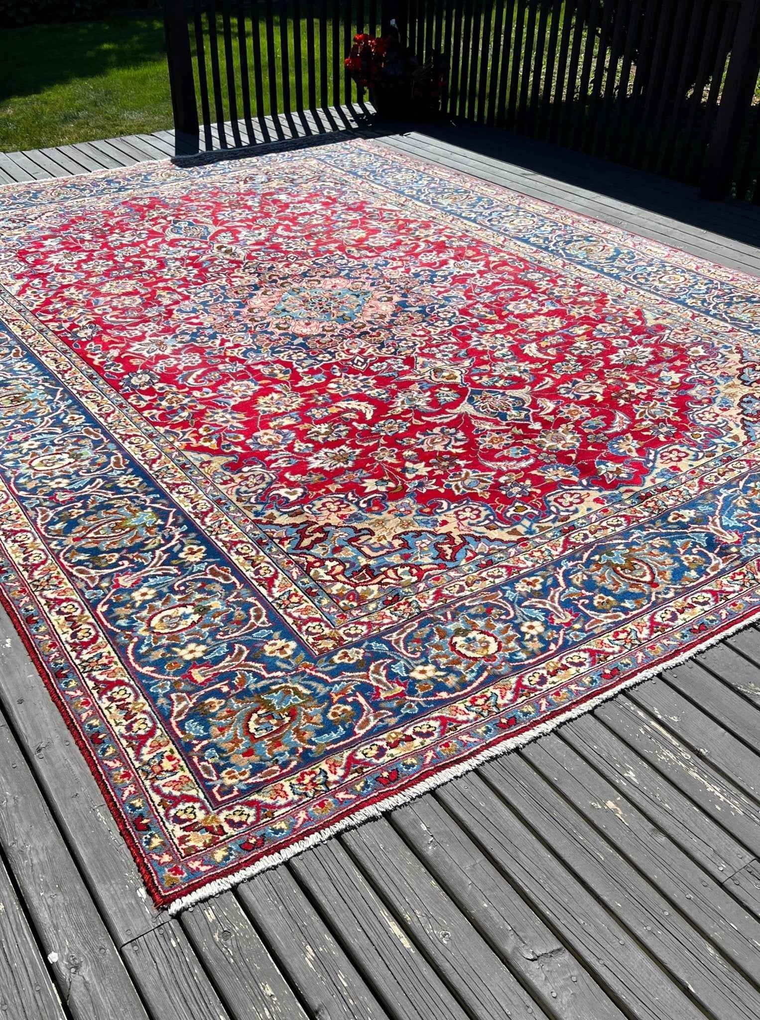 Persian Najafabad Rug | 9' 10" x 13' 5"