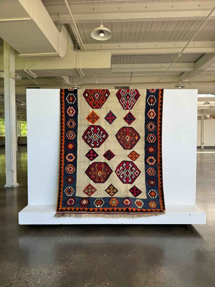 Persian Qashqai Kilim Rug | 4' 11" x 7' 8"
