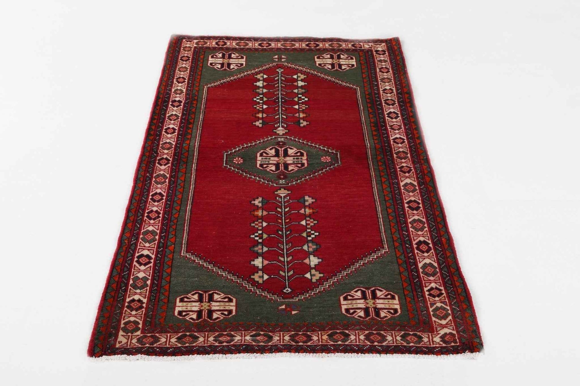 Persian Abadeh Rug | 2' 11" x 5' 2"