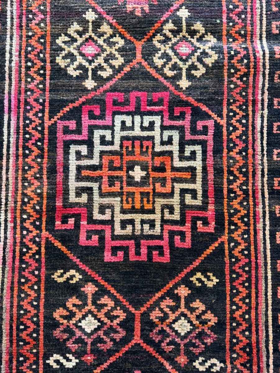 Persian Shahrebabak Runner Rug | 2' 8" x 10' 4"