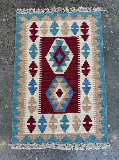 Persian Shiraz Kilim Rug | 2' x 2' 11"